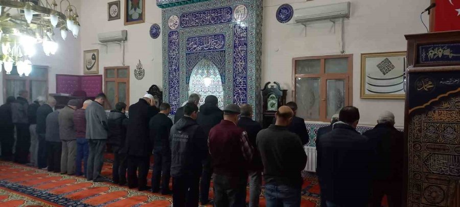 Sivrihisar Cemaati Sabah Namazında Buluştu