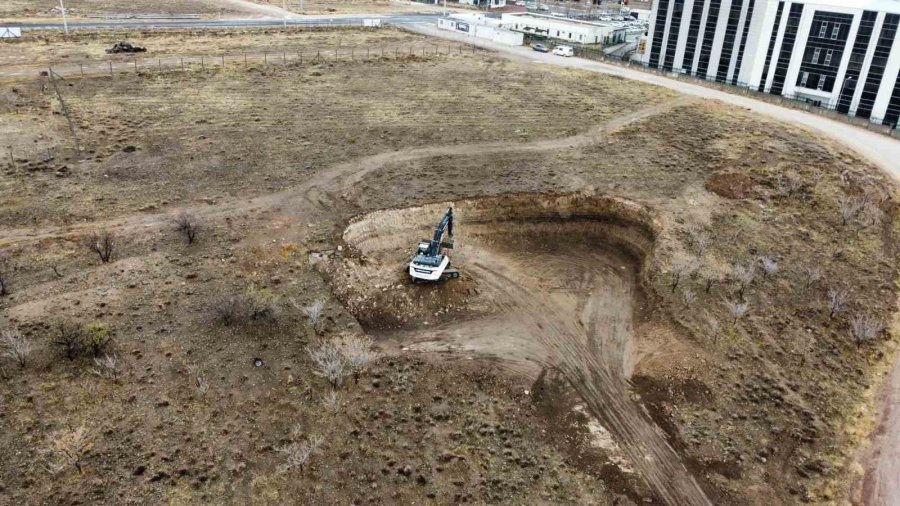 Bor Fizik Tedavi Ve Rehabilitasyon Hastanesinin Temel Kazısı Başladı