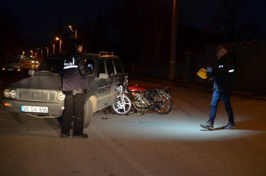 Konya’da Otomobille Motosiklet Çarpıştı: 1 Yaralı