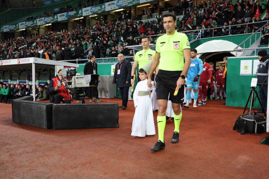 Trendyol Süper Lig: Konyaspor: 0 - Sivasspor: 1 (ilk Yarı)