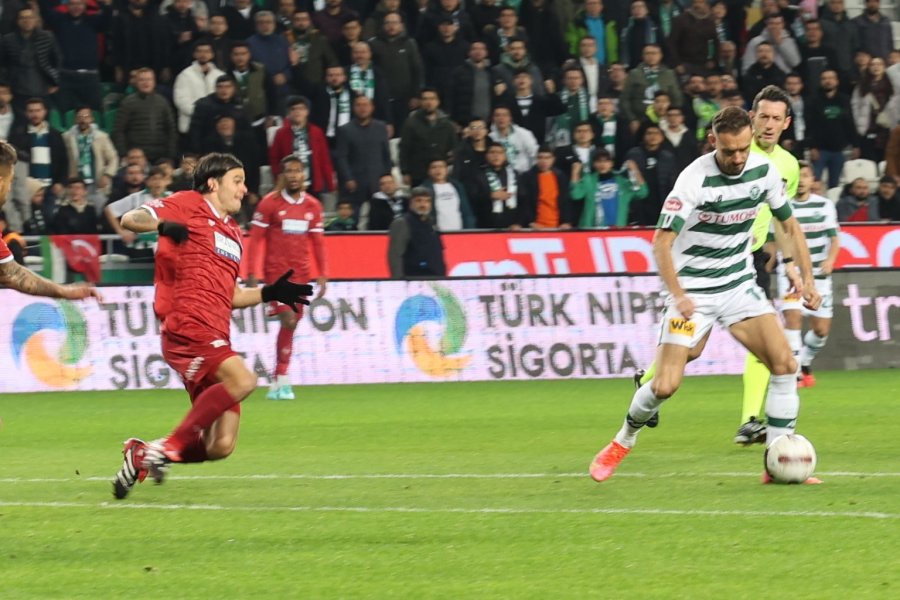 Trendyol Süper Lig: Konyaspor: 0 - Sivasspor: 1 (ilk Yarı)