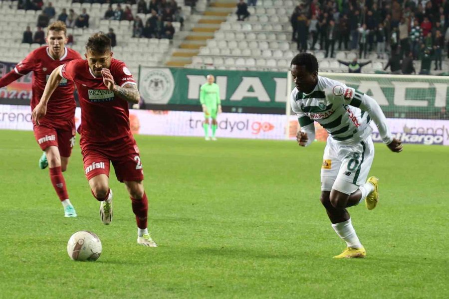 Trendyol Süper Lig: Konyaspor: 0 - Sivasspor: 1 (ilk Yarı)