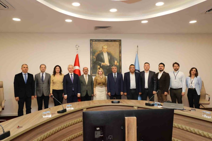 Vücuttaki Sitokin Fırtınasını Durduracak Yerli Ve Milli İlaçta Hayvan Deneylerine Geçildi