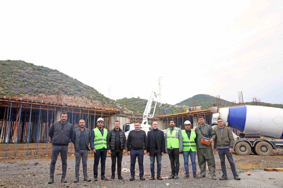 Konaklı Spor Kompleksi’nde Sosyal Tesisler Yükseliyor