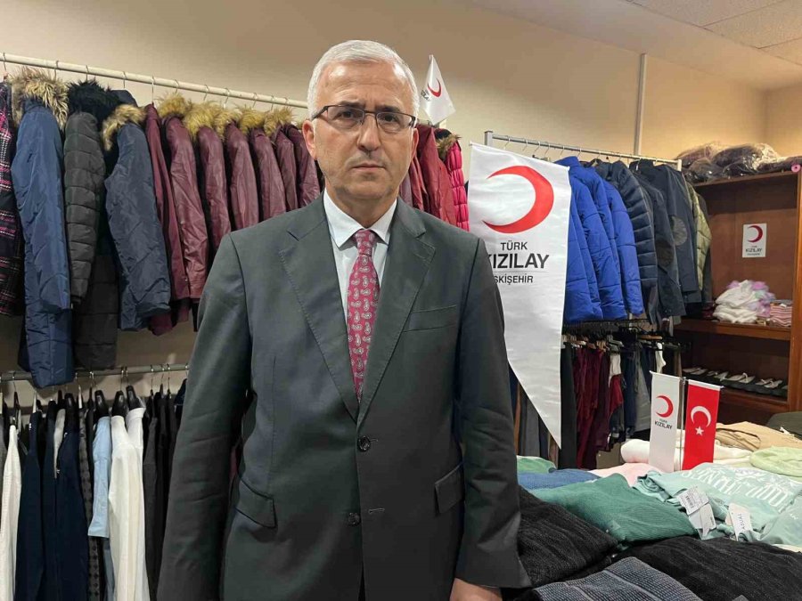 Öğrencilerin Kıyafet Ve Bot İhtiyacını Karşılayabileceği Butik Esogü’de Açıldı