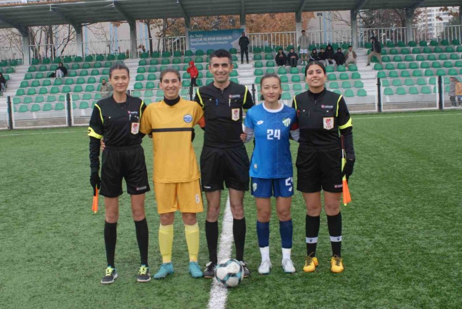 Kadınlar 2. Lig: Kılıçaslan Yıldızspor: 0 - Gölbaşı Belediyespor: 5