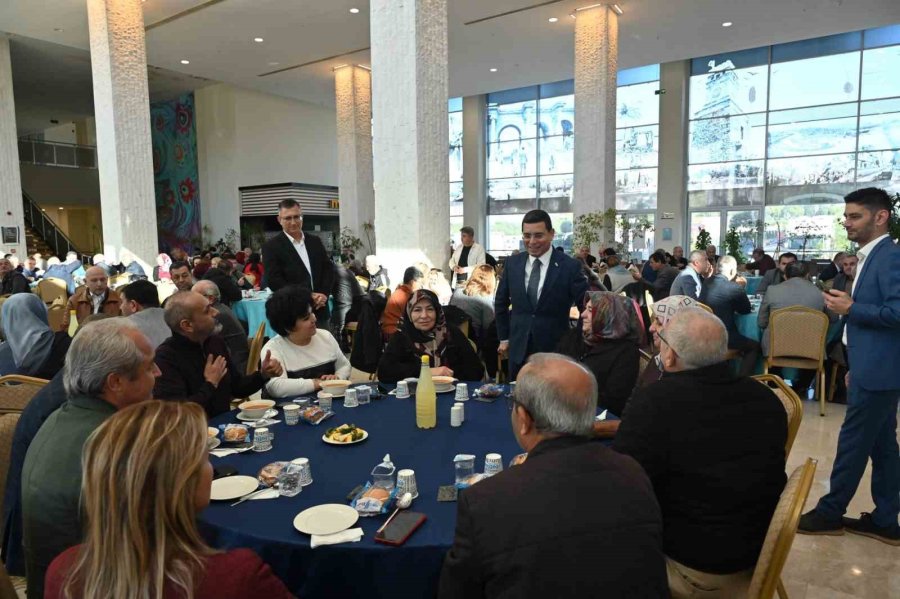 Kepez Belediye Başkanı Hakan Tütüncü: "konya İle Antalya Etle Tırnak Gibidir"