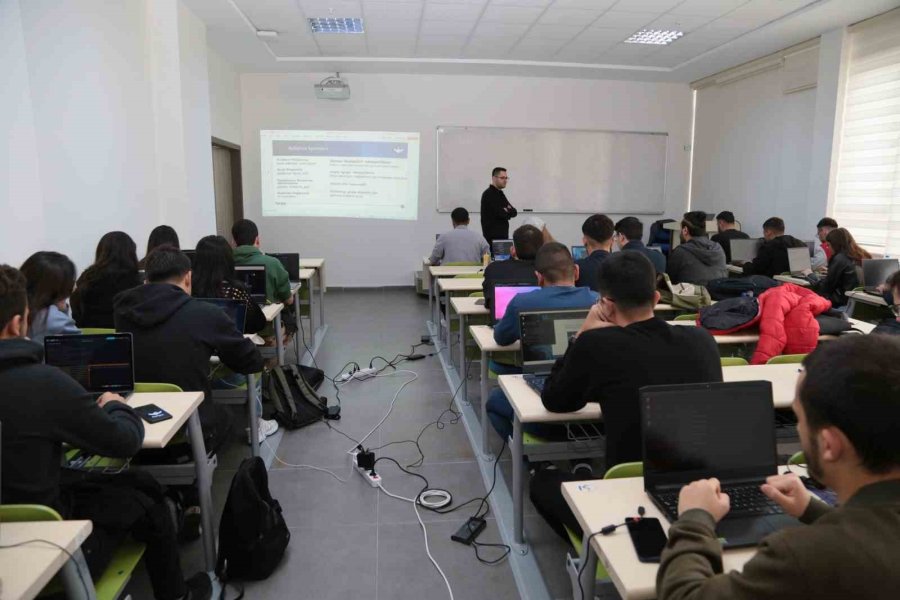 Siber Vatanın Askerleri Alkü’de Yetişiyor