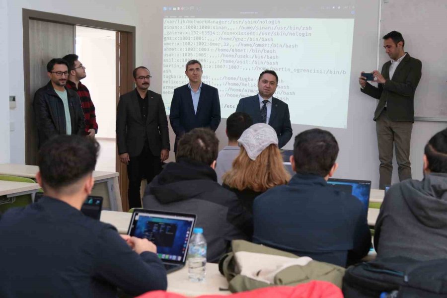 Siber Vatanın Askerleri Alkü’de Yetişiyor