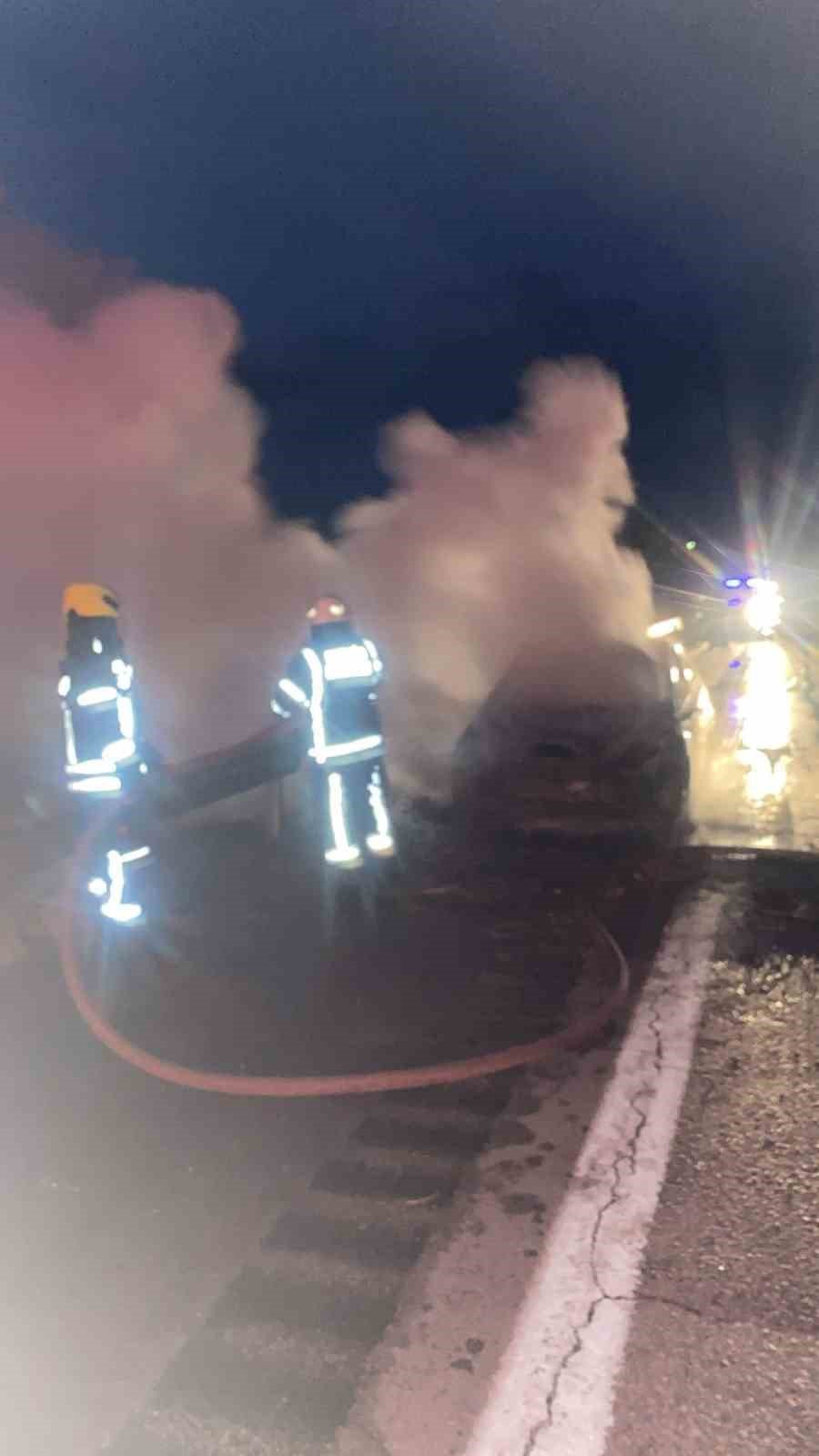 Seyir Halindeki Otomobil Yandı