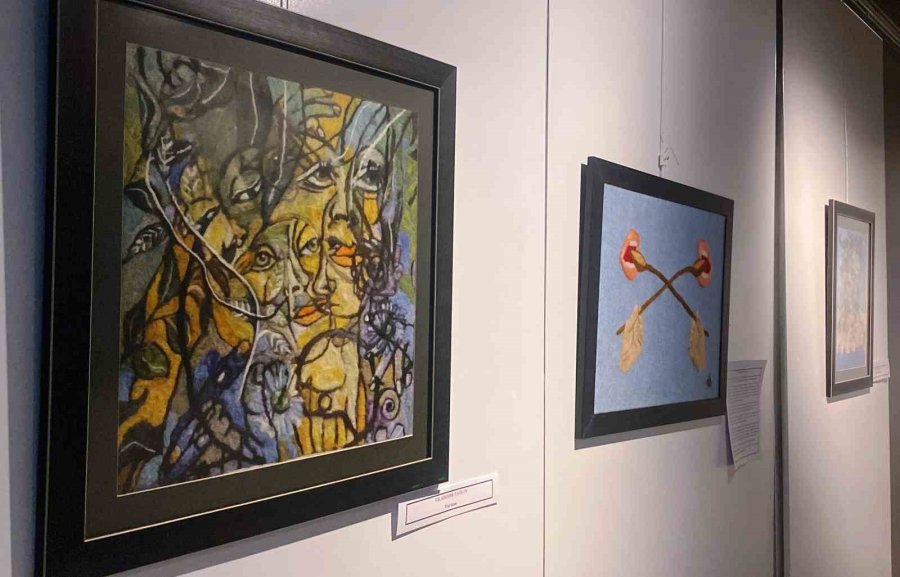 Islak Keçe Sanatı İle Masalları Tabloya Dönüştürüyor