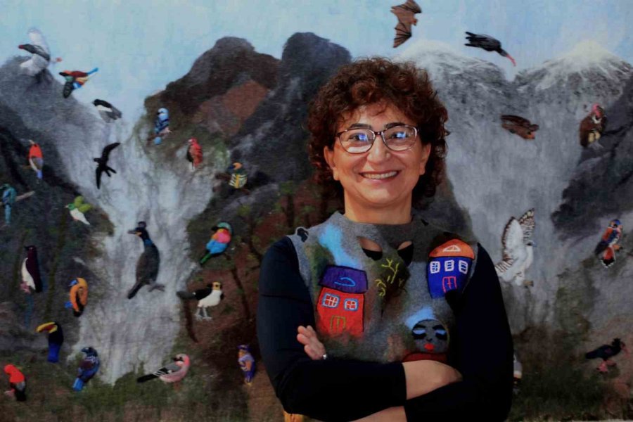 Islak Keçe Sanatı İle Masalları Tabloya Dönüştürüyor