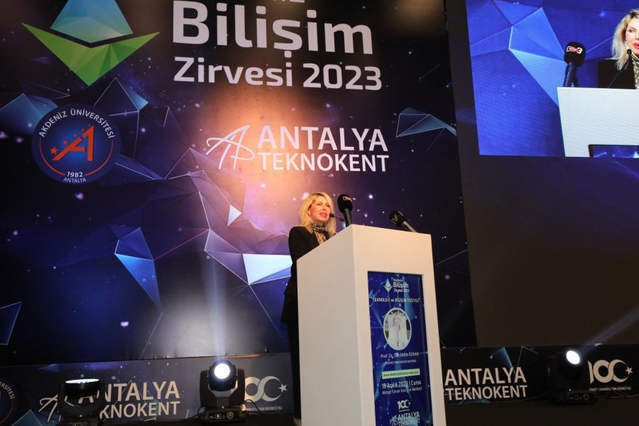 Rektör Özkan: “bilişim Ve Teknoloji Geleceğin Anahtarıdır”
