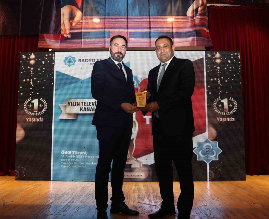 Başkan Yılmaz’a Yılın Sosyal Belediyecilik Ödülü