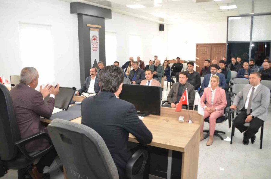 Niğde’de Tarımsal Üretimin Planlanması Ve Sözleşmeli Üretim Bilgilendirme Toplantısı Yapıldı.