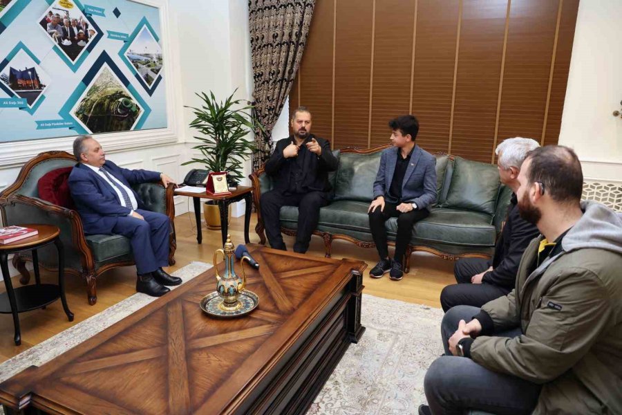 İşitme Engellilerden Başkan Yalçın’a Teşekkür