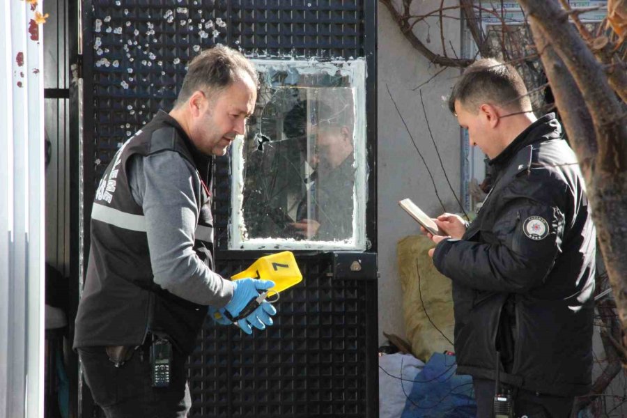 Karaman’da Enişte İle Kayınbiraderler Arasında Silahlı Kavga: 2 Yaralı