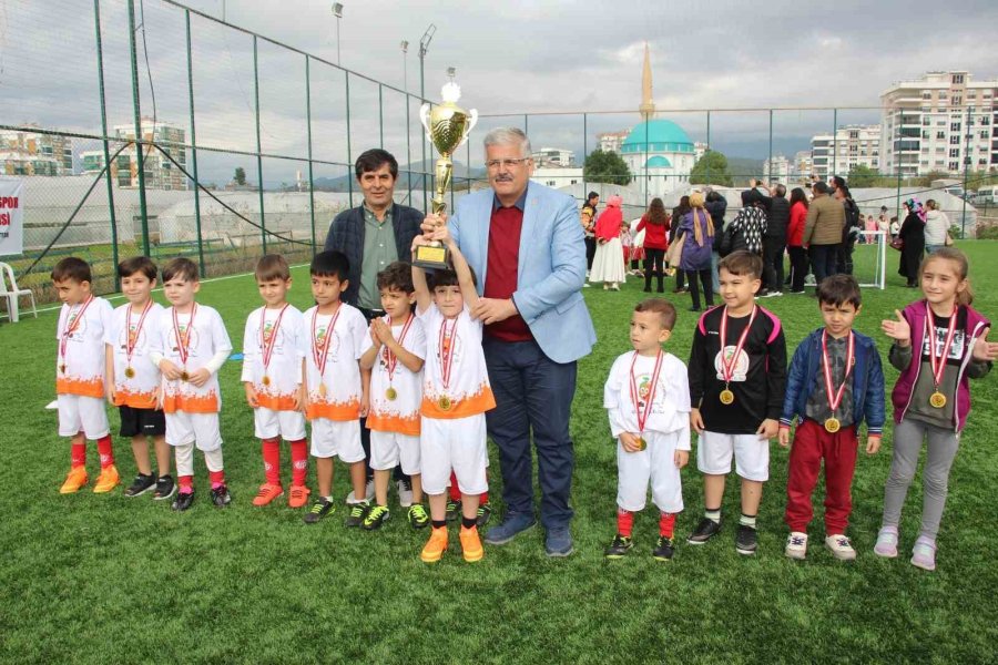Anaokulları Arasında Futbol Turnuvası