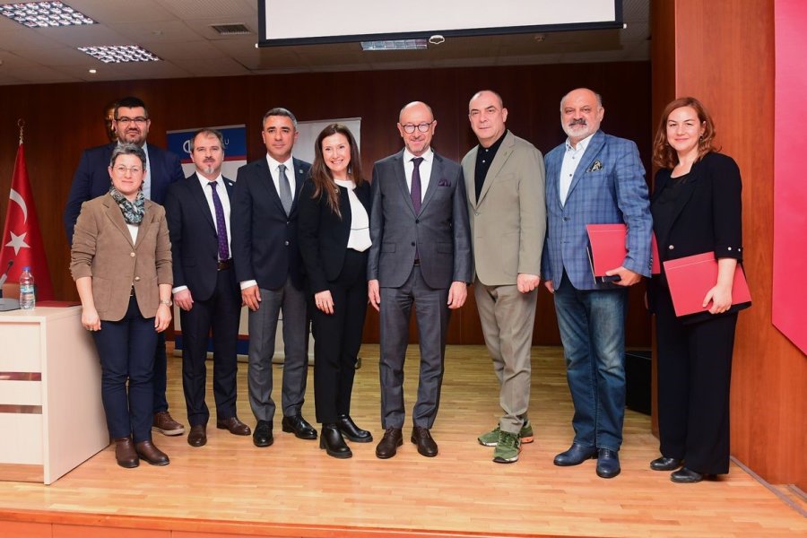 Yeşil Ve Yalın Dönüşümün Detayları Gençlerle Paylaşıldı