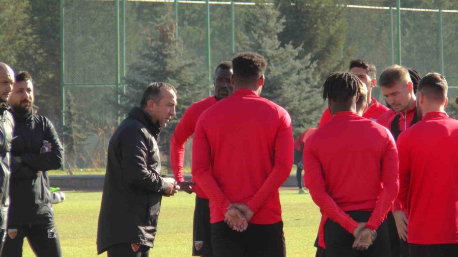 Recep Uçar: "taraftarımızın Önünde Arzu Ettiğimiz Sonucu Alacağımızı Düşünüyorum"