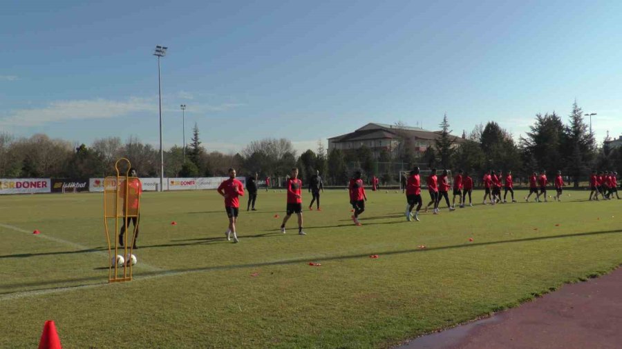 Recep Uçar: "taraftarımızın Önünde Arzu Ettiğimiz Sonucu Alacağımızı Düşünüyorum"