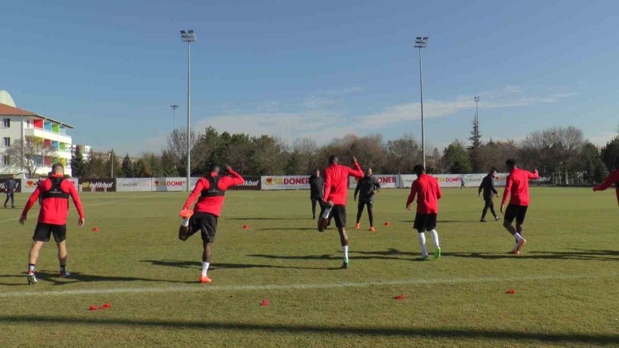 Recep Uçar: "taraftarımızın Önünde Arzu Ettiğimiz Sonucu Alacağımızı Düşünüyorum"