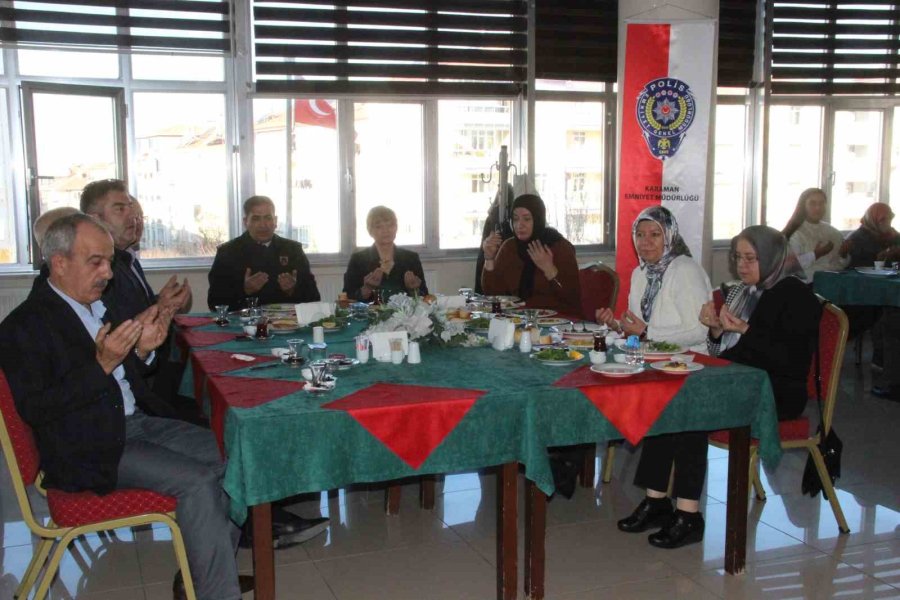 Karaman’da Şehit Polis Aileleri İle Emekli Polisler Düzenlenen Programda Bir Araya Geldi