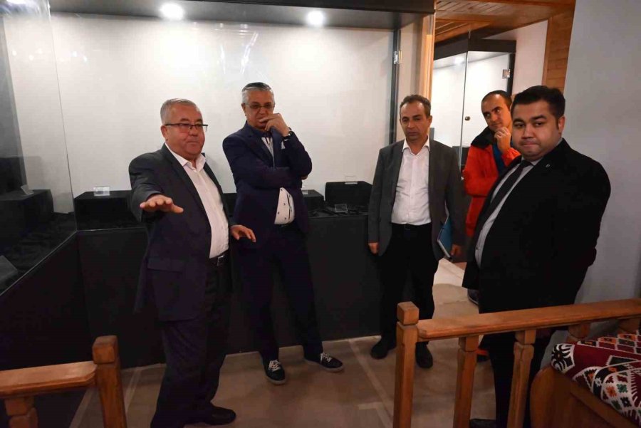 Kemer’in Kent Belleği Kültür Evi’nde Sergilenecek