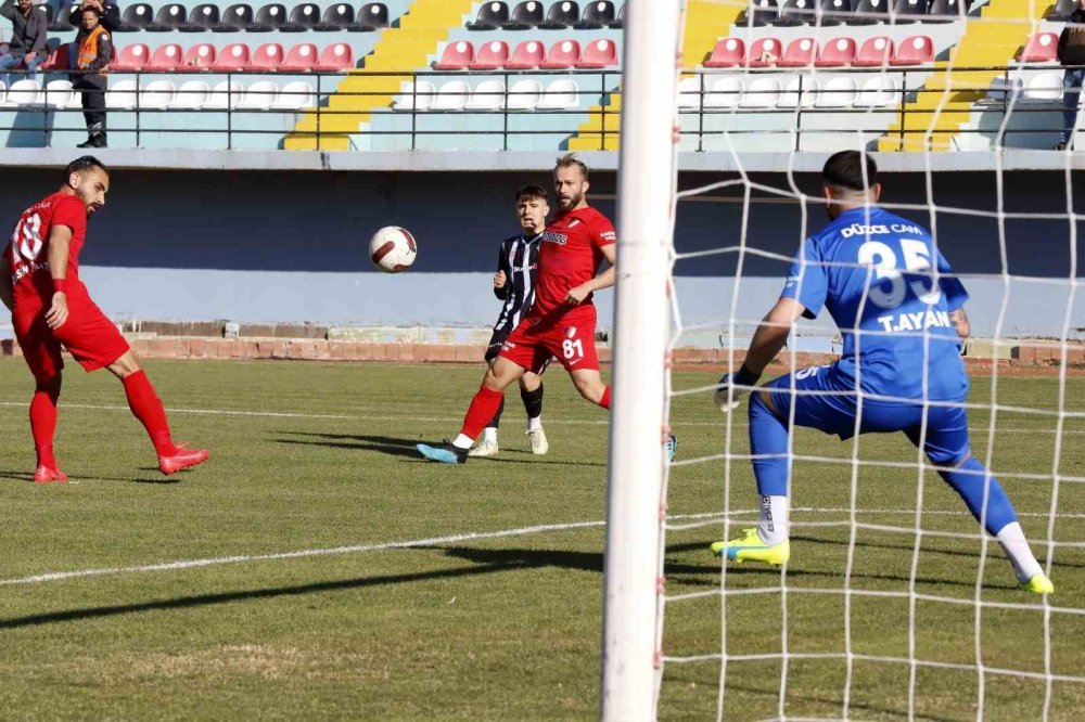 Tff 2. Lig: 68 Aksaray Belediyespor: 0 - Düzcespor: 0