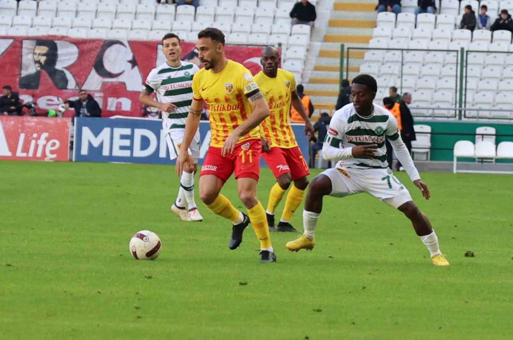 Konyaspor, Kayserispor'u Çikalleshi'nin Şovuyla 2-0 Mağlup Etti