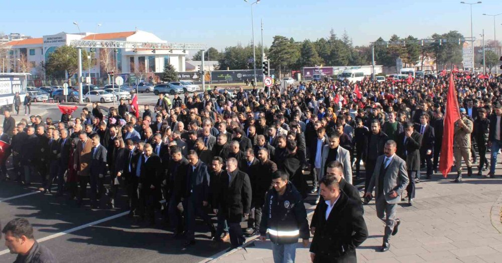 Kayseri'de Ülkü Ocakları Sarıkamış Şehitleri İçin Yürüdü