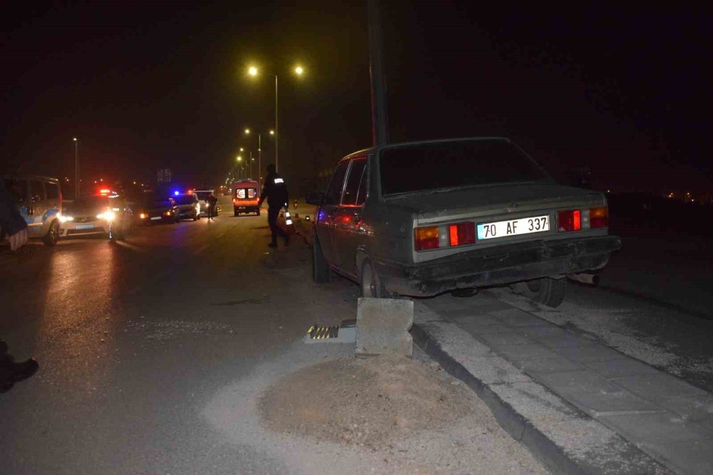 Karaman'da Otomobil Direğe Çarptı