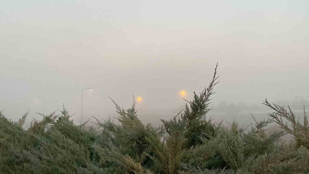 Konya’da Sabah Saatlerinde Sis Etkili Oldu