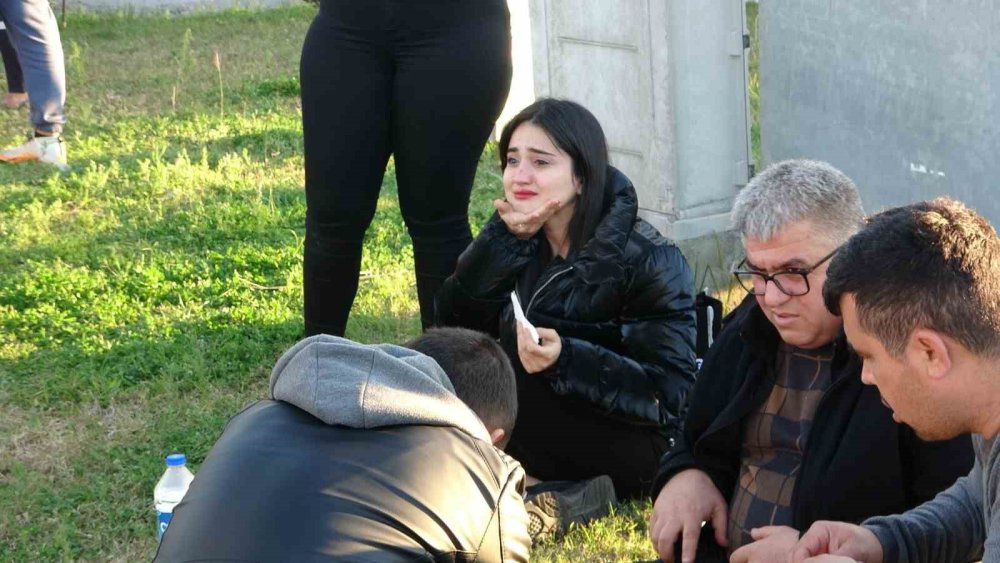 Antalya’da Otel Servisi İle Otomobil Çarpıştı: 2 Ölü, 14 Yaralı