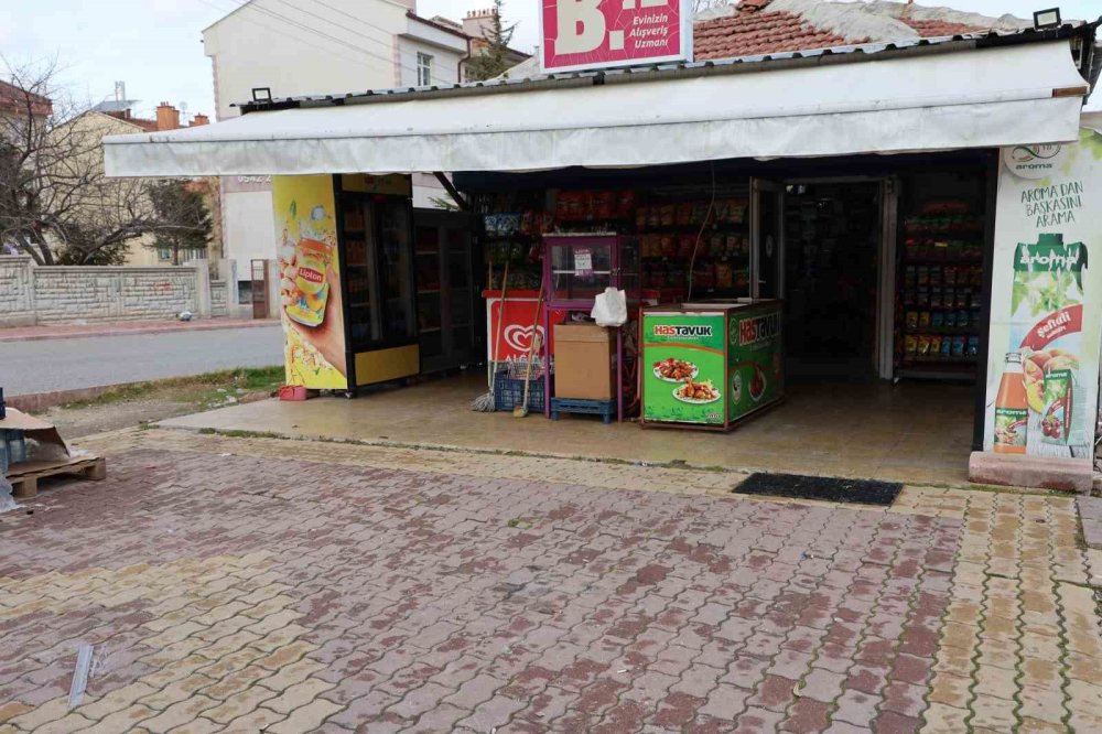 Konya'da Kazaya Karışan Sağlıkçıdan Olay Yerinde İlk Yardım