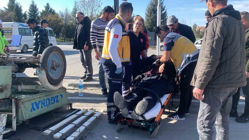 Karaman'da 3 Tekerli Motosiklet Yol Ortasına Devrildi