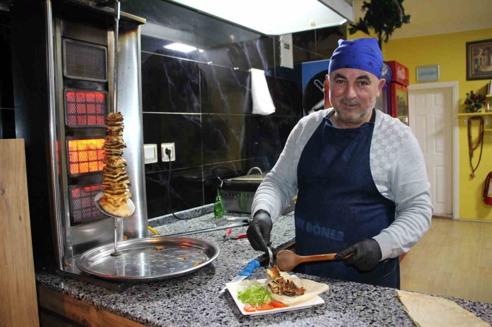 Antalya'da Mantar Döner Oldu