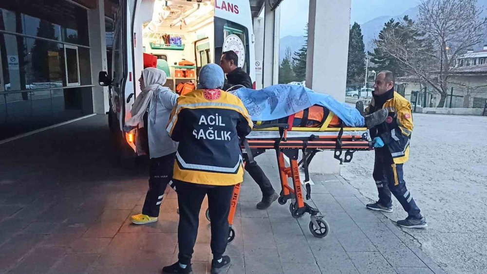 Konya’da Şiddetli Fırtınada 1 Kişi Yaralandı