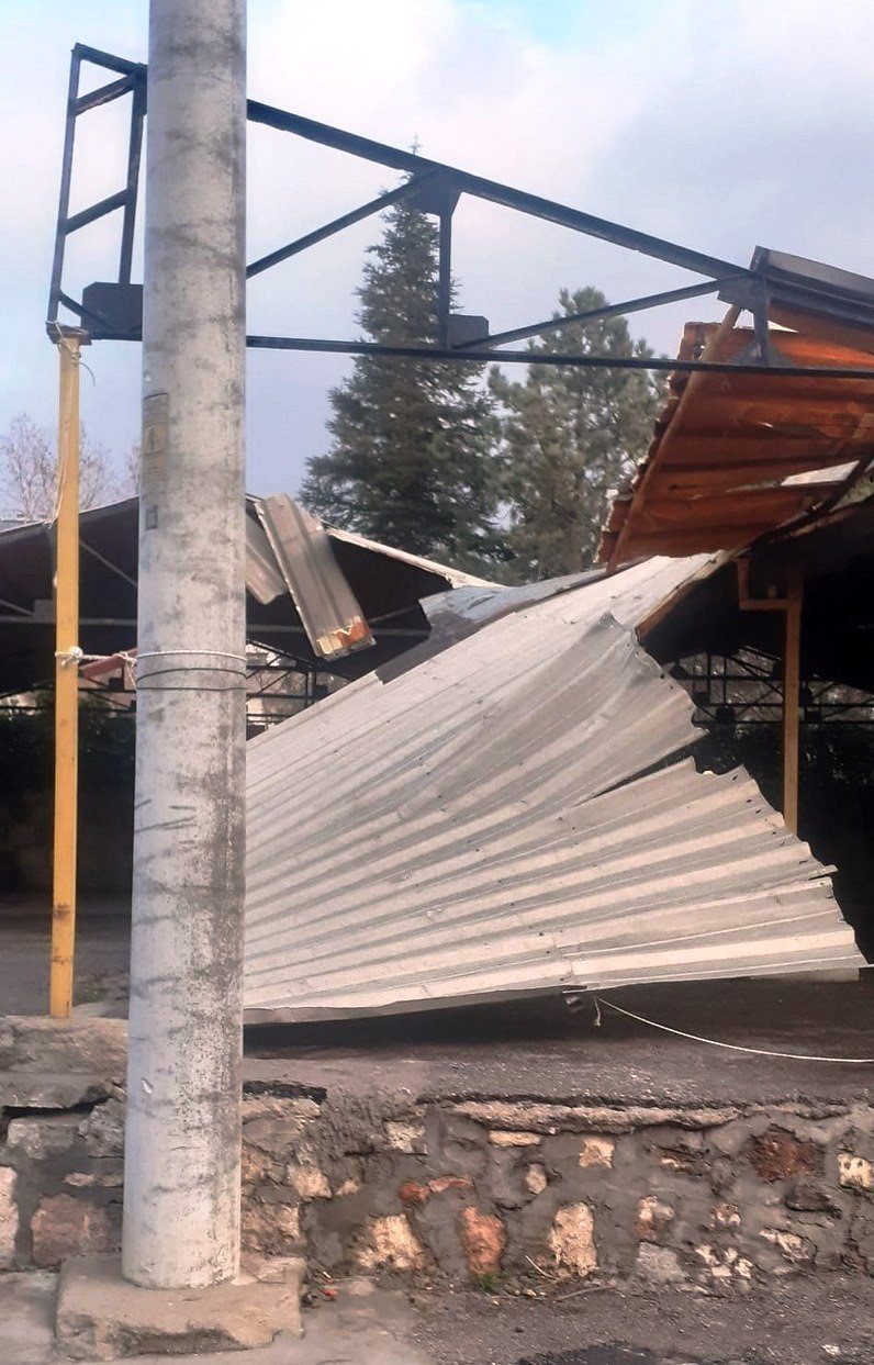 Konya’da Şiddetli Fırtınada 1 Kişi Yaralandı