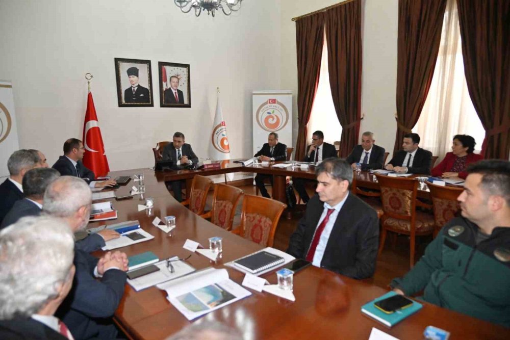 Vali Şahin: "Adrasan Daha Kaliteli Bir Turizm Hizmeti Sunacak"