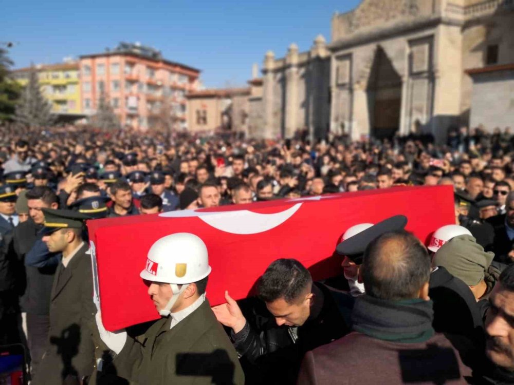 Aksaraylı Şehit Üsteğmene Son Görev