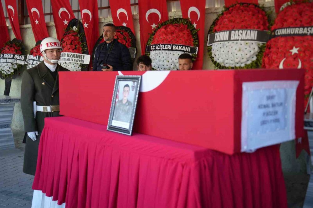 Şehit Batur’u Memleketi Niğde’de Binler Uğurladı