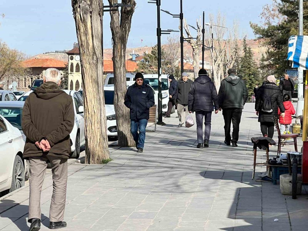 Aksaray'da Anormal Sıcaklar ve Kuraklık Endişesi