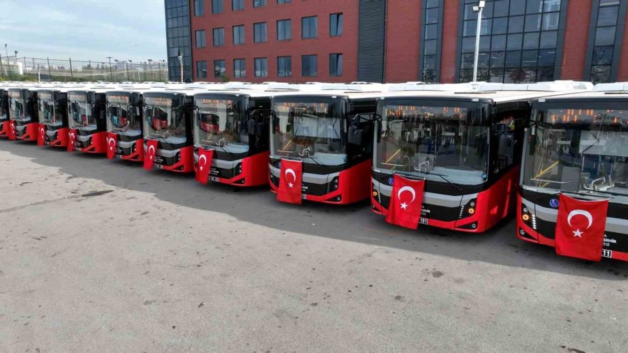 Büyükşehir Toplu Taşıma Filosuna 20 Yeni Otobüs Daha Kattı