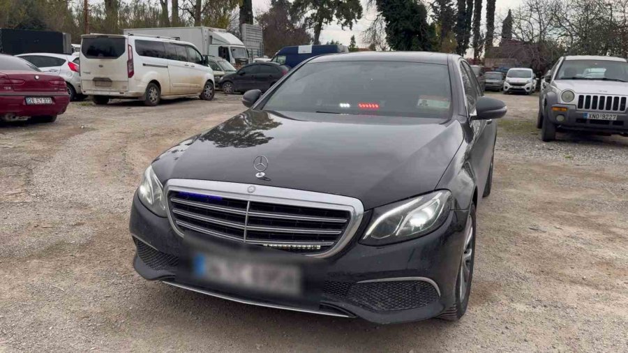 18 Yıl Hapis Cezasıyla Aranan Şahıs Çok Sayıda Sahte Kimlikle Yakalandı