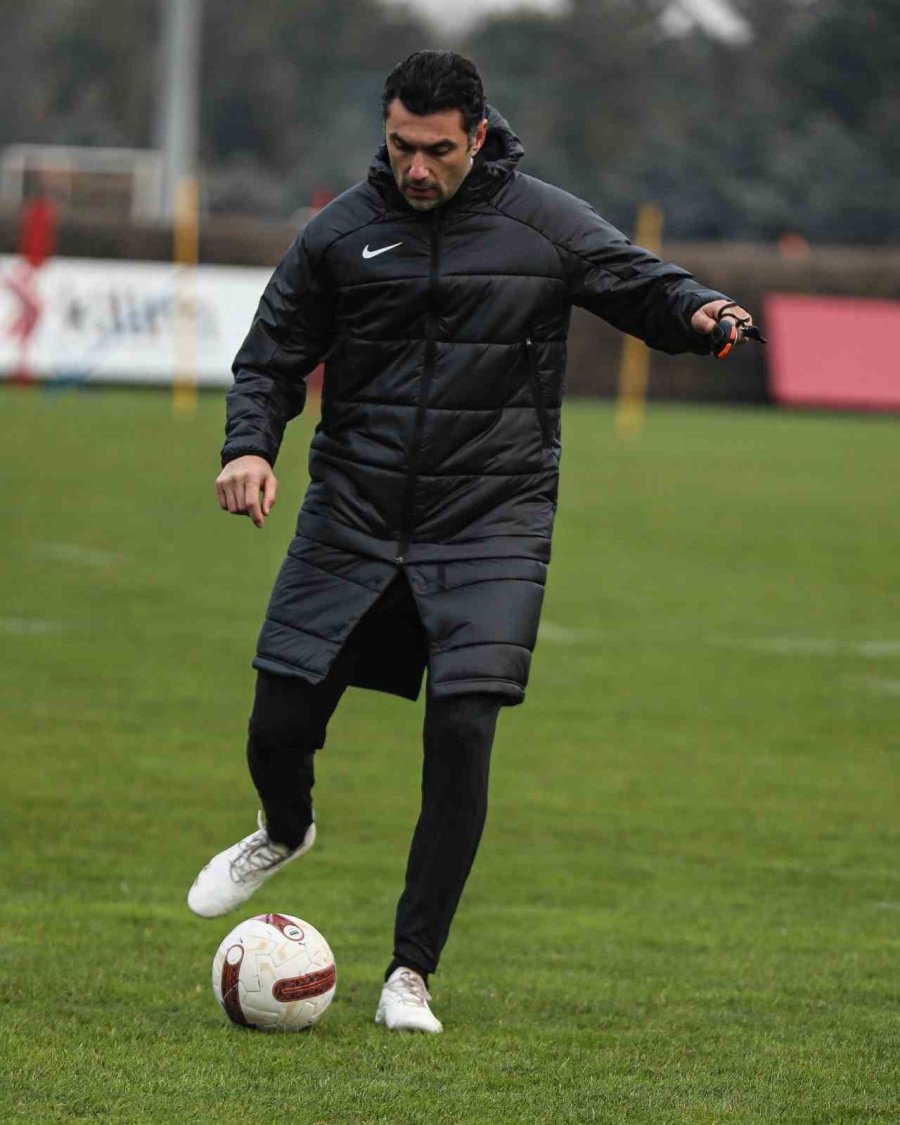 Burak Yılmaz İlk Antrenmanına Çıktı