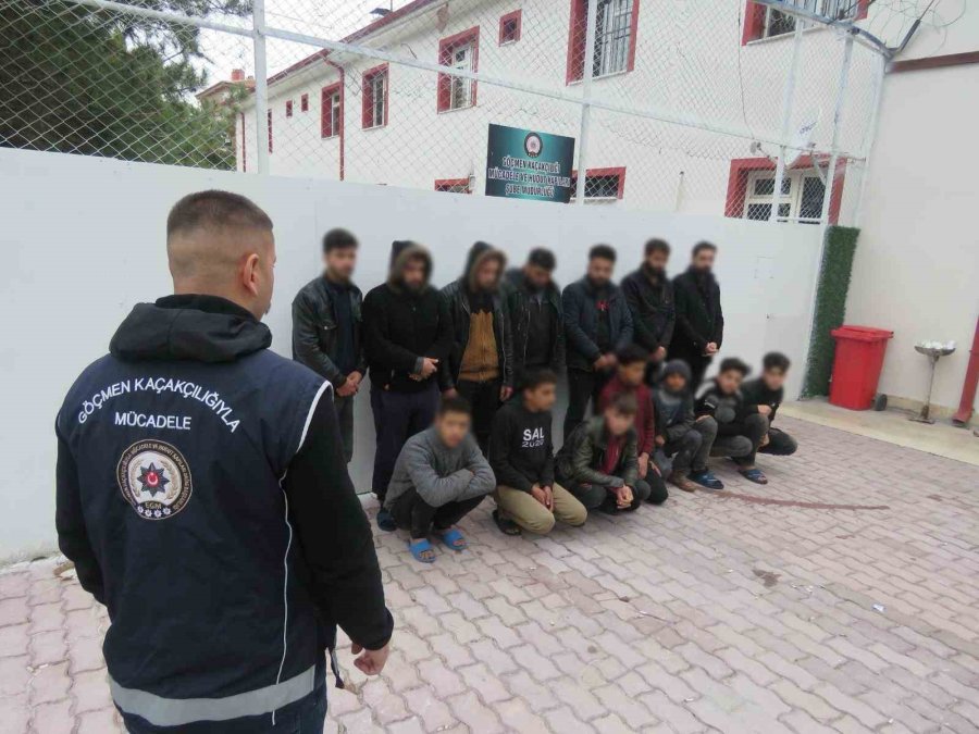 Konya’da 13 Düzensiz Göçmen Yakalandı