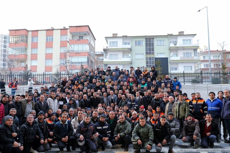 Niğde Belediyesi İşçilerin Maaşlarına Yüzde 71 Zam Yaptı