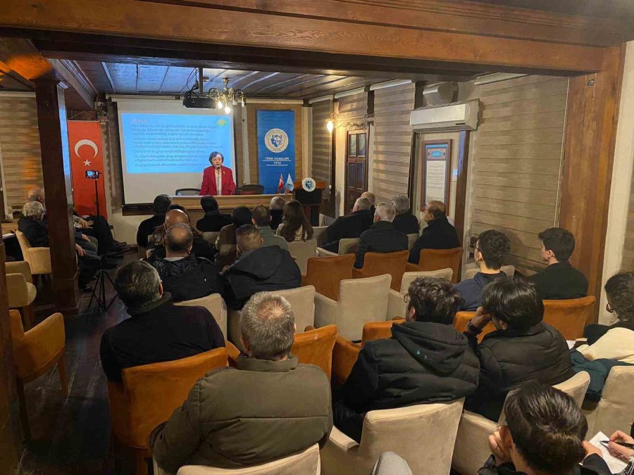 Prof. Dr. Kırımer’den “bitkiden İlaca” Konulu Sohbet Toplantısı