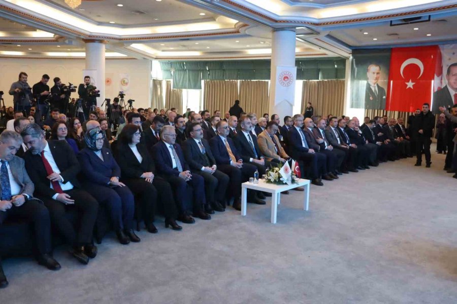 Bakan Özhaseki: "devlet Olarak Hak Sahibi 390 Bin Aileye Ev Vermek Zorundayız"